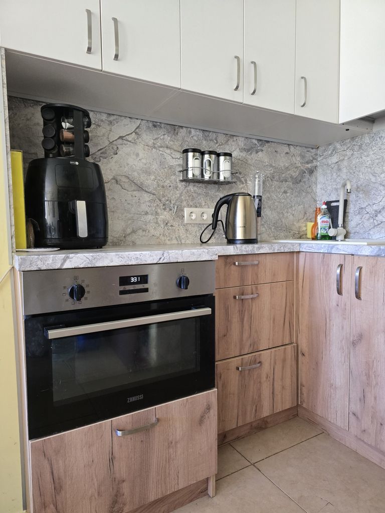 Продава се Четиристаен апартамент в с. Кранево, Област Добрич - 100 кв.м за 1380 €/кв.м - Снимка #6