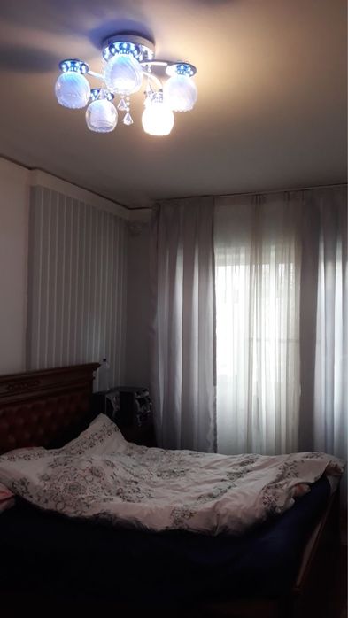 Kottej sotiladi 1.5 sotok