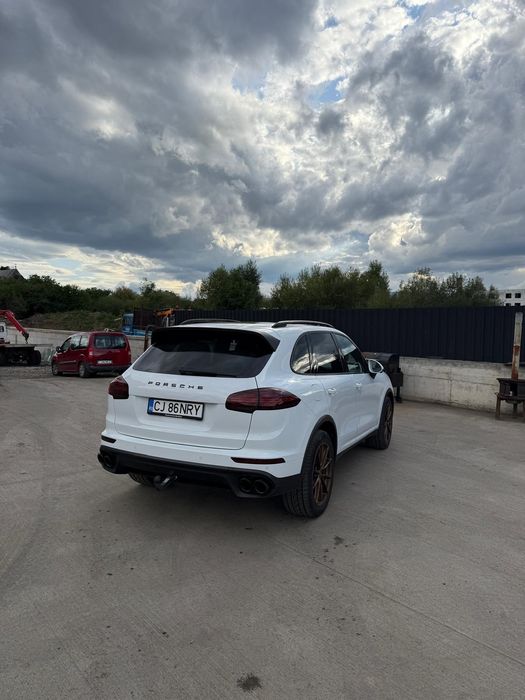 Poresche Cayenne 3.0d 262cp pachet GTS
