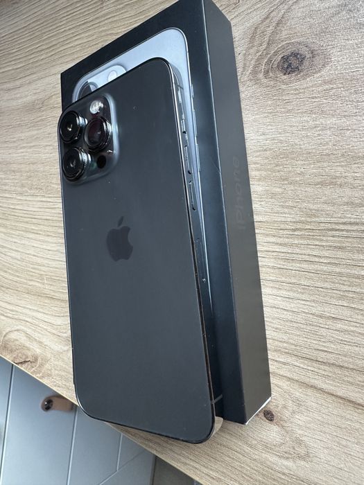 Телефон iPhone 13 Pro