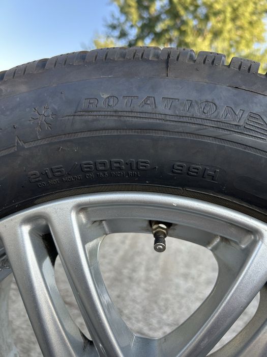 Лети джанти с нови гуми от HONDA, размер 215/60/R16 99H, ДОТ2624.