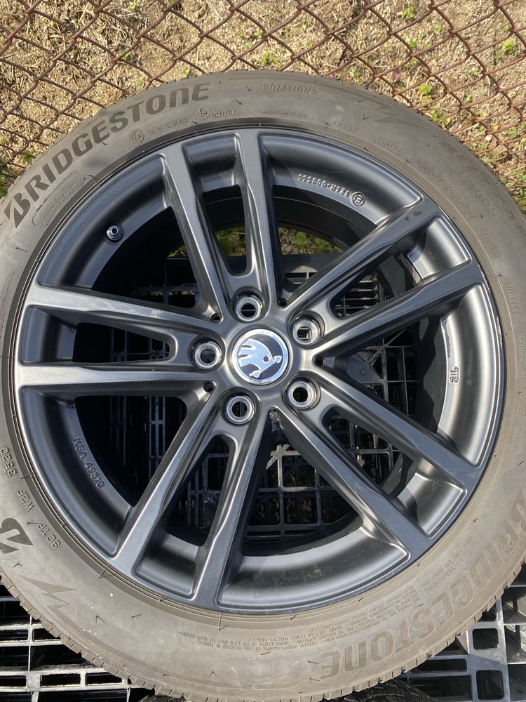 17 цола 5 х 112 мм Фолксваген , Мерцедес , Ауди , Шкода , Сеат , VW