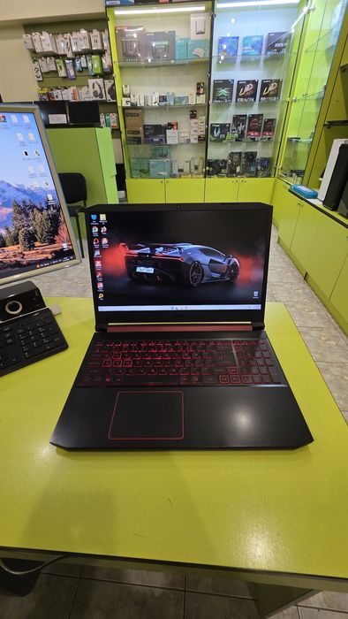 Ноутбук Aser nitro Core i5