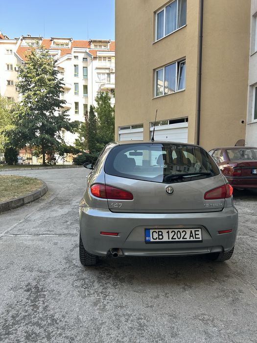 Продавам Alfa romeo 2007 година
