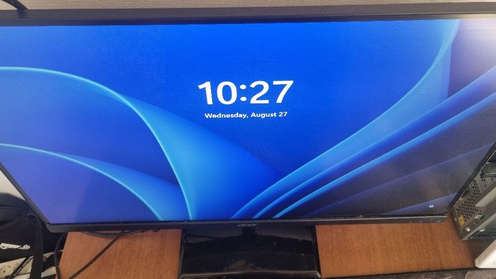 Продавам Аcer monitor "27" 144hz и Acer monitor "24inch"