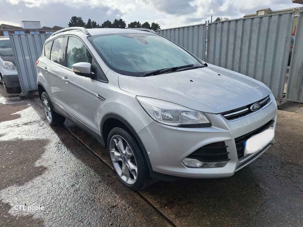 Trager Ford Kuga 2015 SUV 2.0 Duratorq 110kW