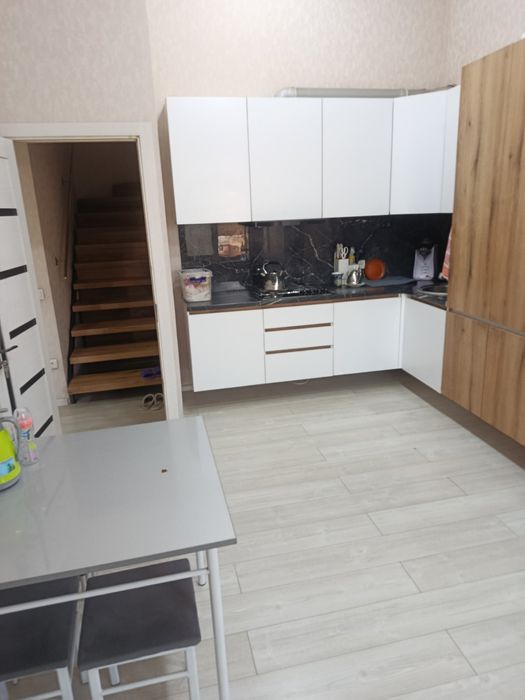 Срочно продаётся в новом ЖК  с лифтом 4/6/6 дуплекс Лисунова, Авиасозл