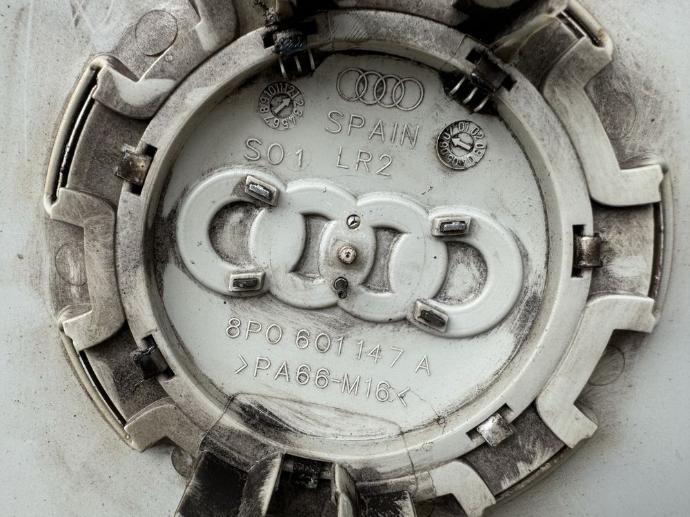 Оригинални тасове за Audi R16