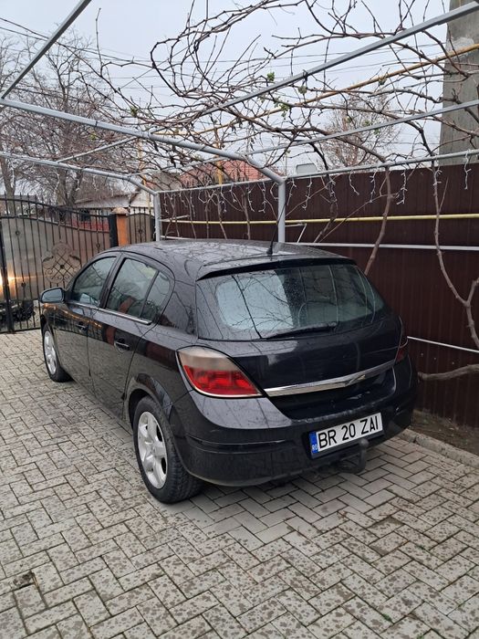 Opel astra h an 2004 1.7tdi
