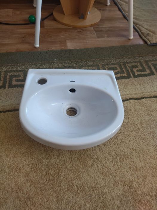 Продам раковину маленькую