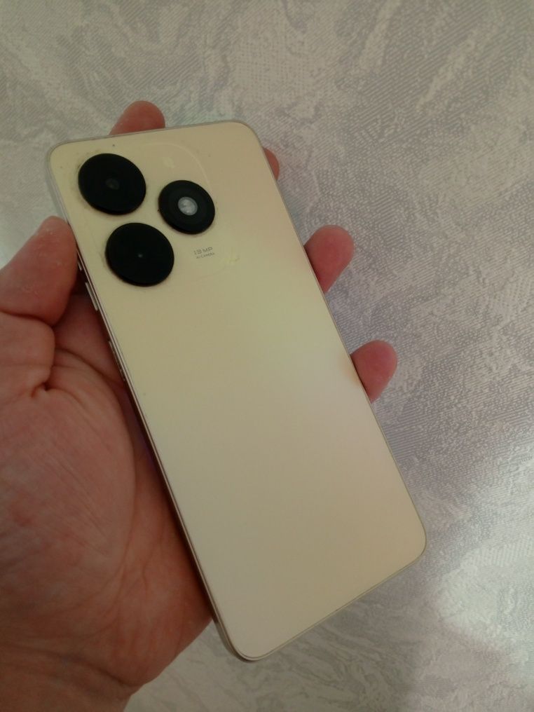 В продаже Texno spark go 2024.