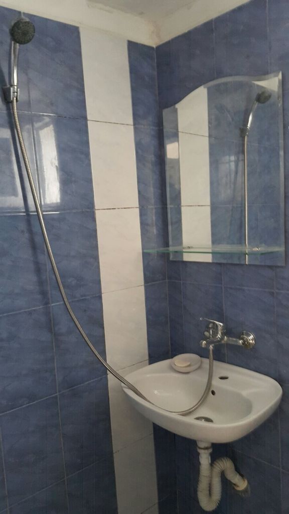 Дава се под наем Къща в Ямбол, Каргон - 66 кв.м за 53550 € - Снимка #2