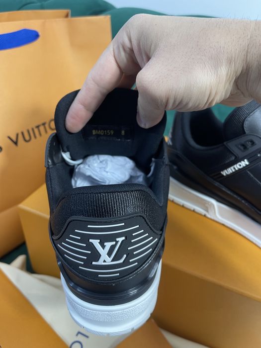 Adidasi Louis Vuitton piele naturala 100% Full Box colectie noua