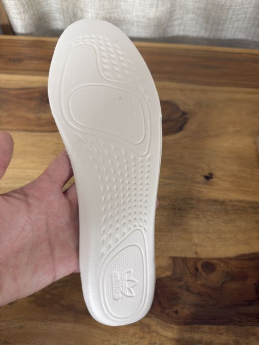 Yeezy Boost 350 V2 Zebra CP9654 – autentificate, mărime 44, stare impe