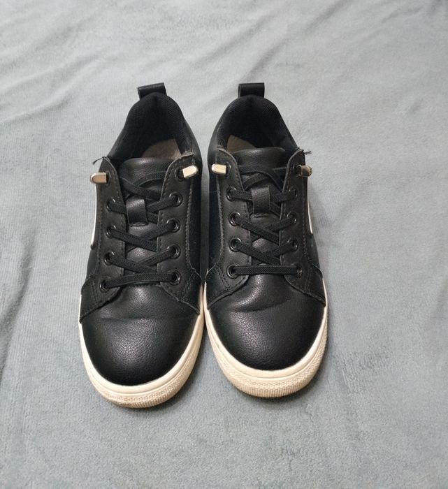 Обувь в школу, туфли, кроссовки