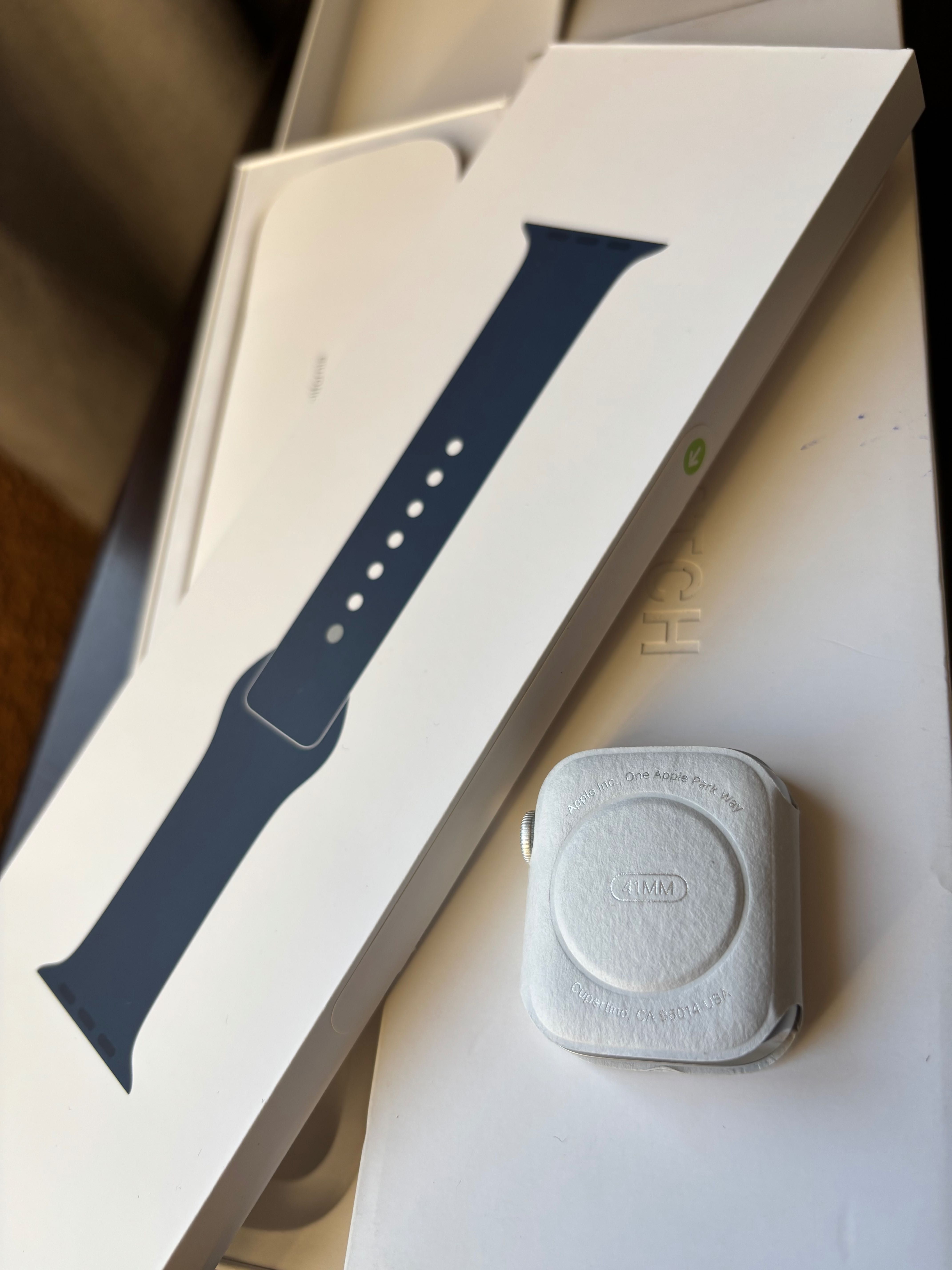 Apple Watch Series 9 – 41 мм, GPS – Тъмносин