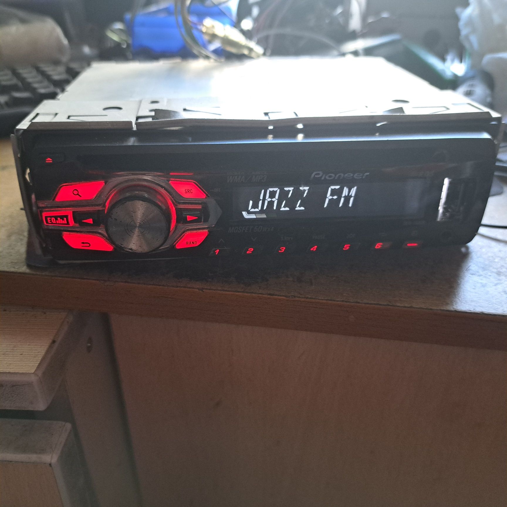 Радио Pioneer MVH 140UB.USB AUX. DEH 1220MP