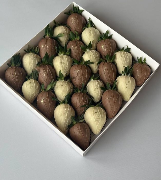 Фрукты в шоколаде подарок
