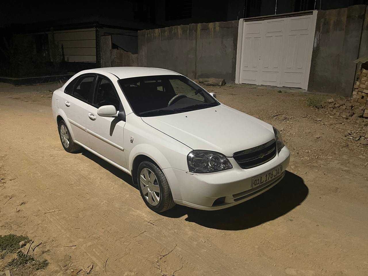 Lasetti 1.8  - 2011-yil 119 000 km