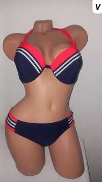 Costum de baie..