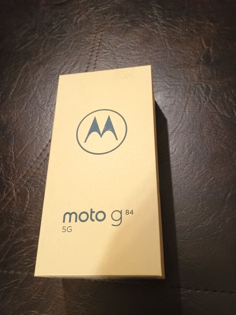 Vând Motorola G84 Nou sigilat