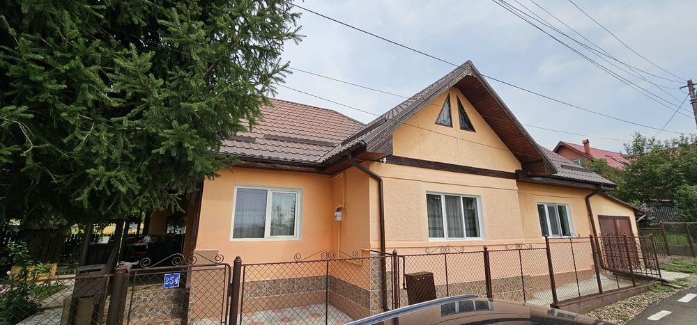 Casa 153 mp, Seuca-Tarnaveni