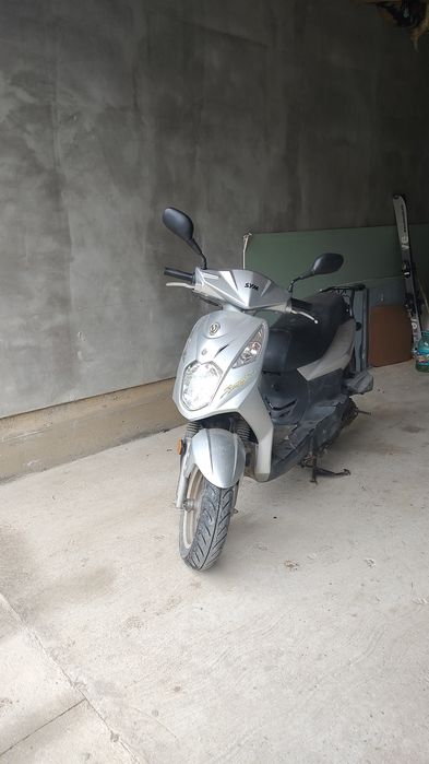 Vând scuter Kymco 50