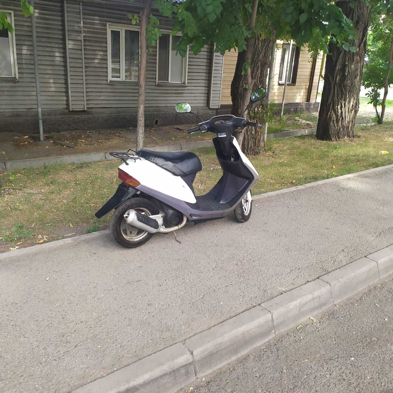 Продам мопед Honda dio 27