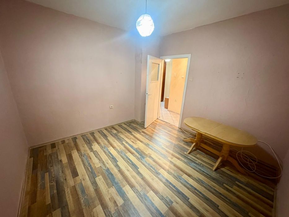 Продава се Тристаен апартамент в Търговище, Вароша - 61 кв.м за 1296 €/кв.м - Снимка #1