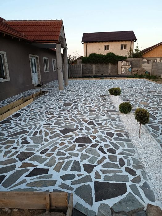 Vând piatră naturală și montez