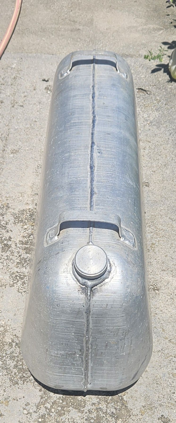 Алуминиев резервоар
