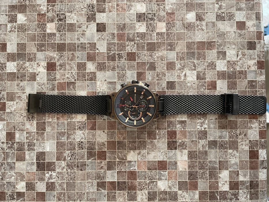 Продаются Часы QUANTUM покупал в Турций