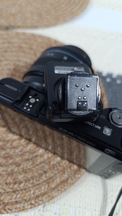 DSLR Samsung NX2000, 20.3 MP + Obiectiv 20-50mm