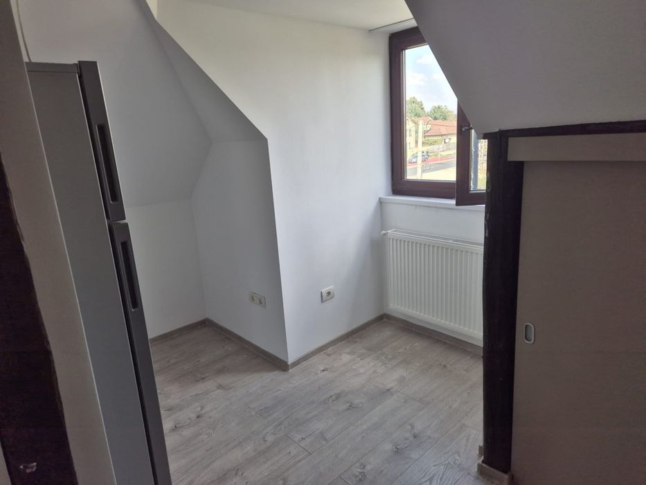 Proprietar Vand Apartament 2 Camere Lux Decomsndat