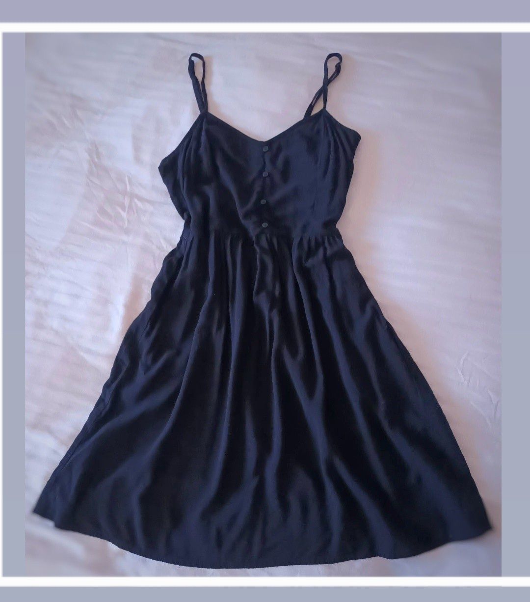 черна къса рокля H&M
