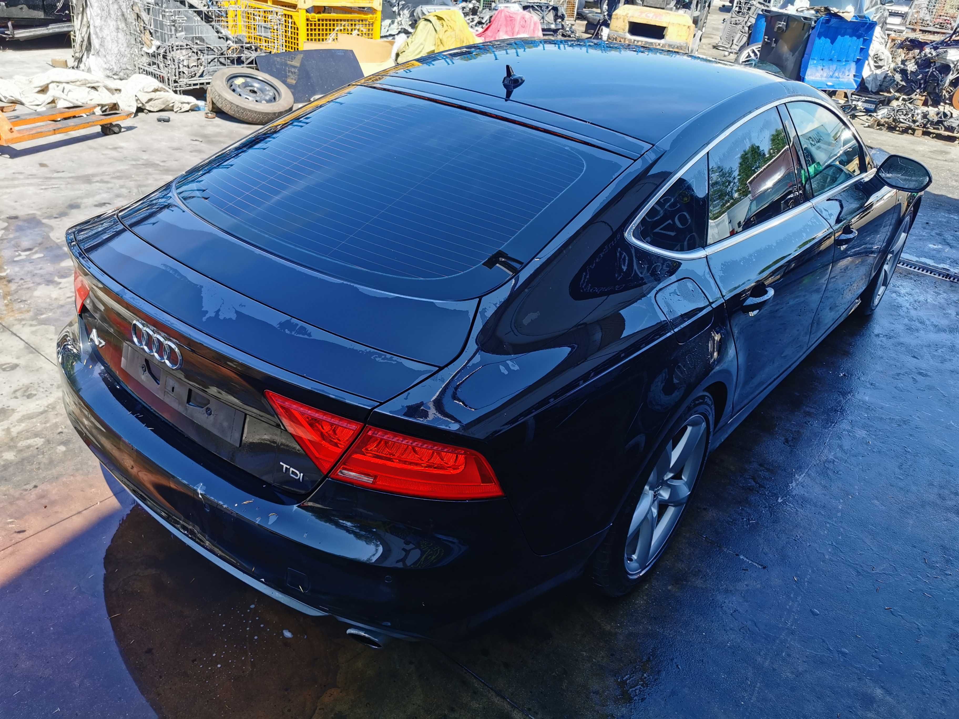 Dezmembreaz audi a7 s-linne 3,0d 245 cp/bara fata a7/capota a7/far a7