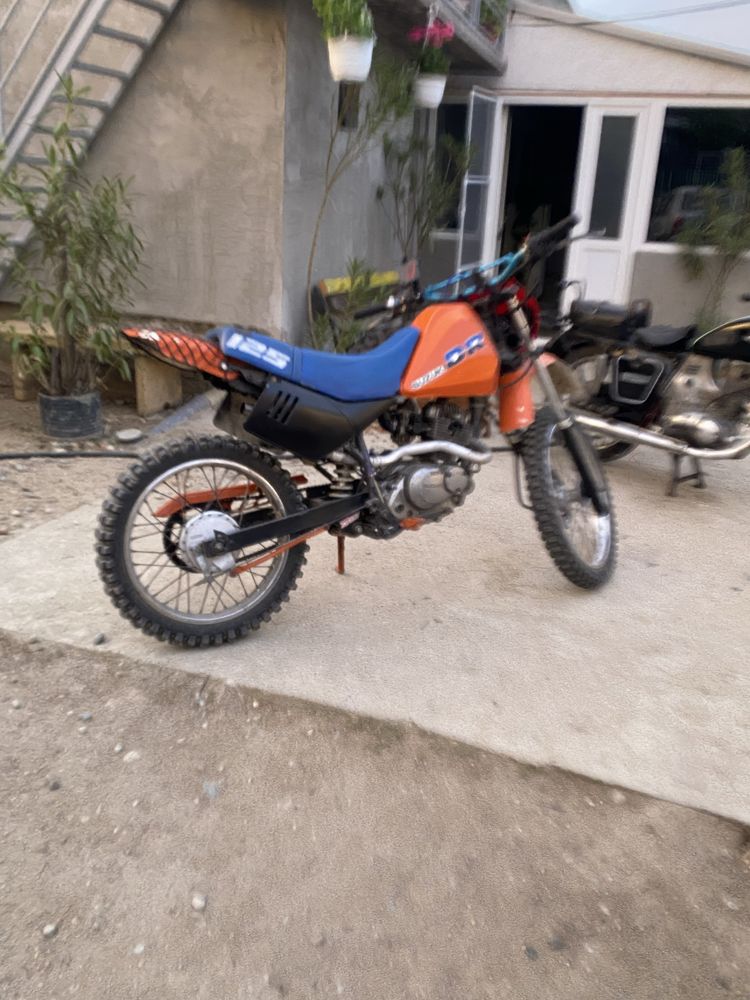 Suzuki dr 125   Enduro