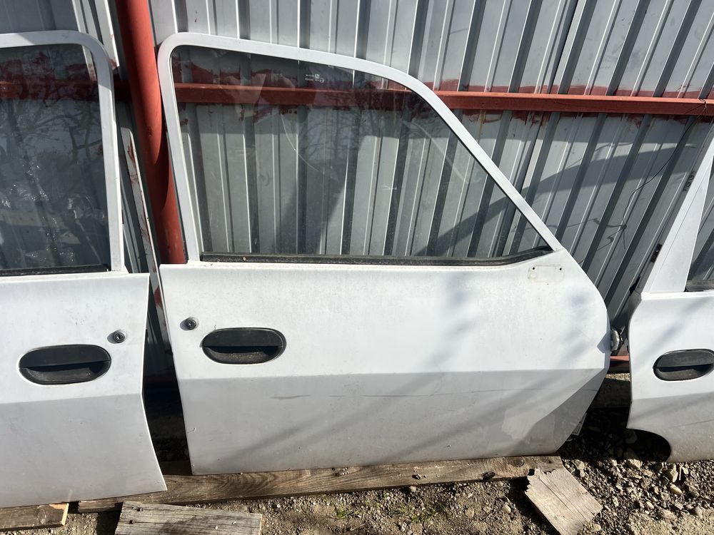 Vand usi fata/spate-obloane/capote/aripi Dacia Papuc/1300/1310