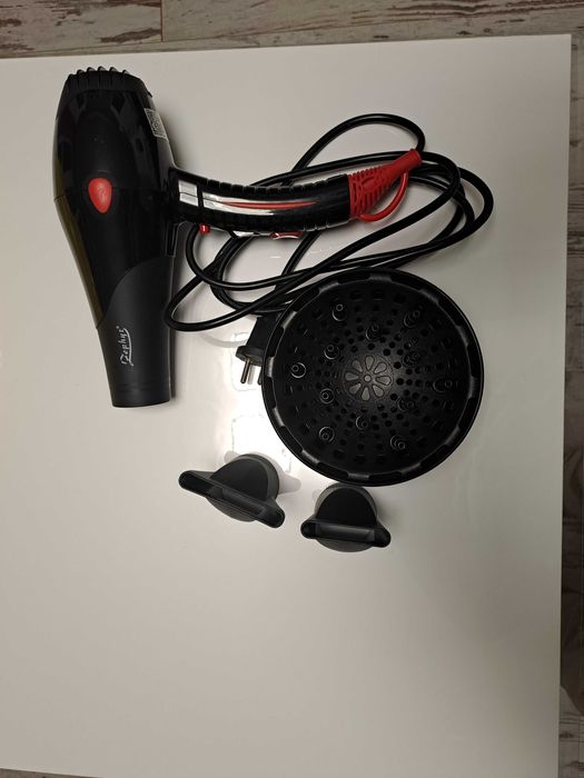 Сешоар за коса Zephyr с приставки и дифузер