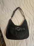 Дамска чанта Guess