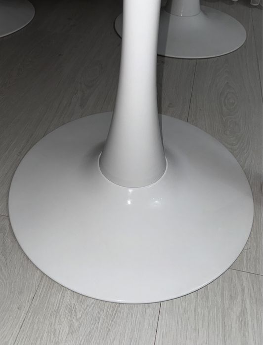 Диван, стол, стулья