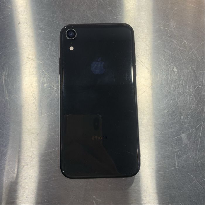 Iphone Xr ideal holatda