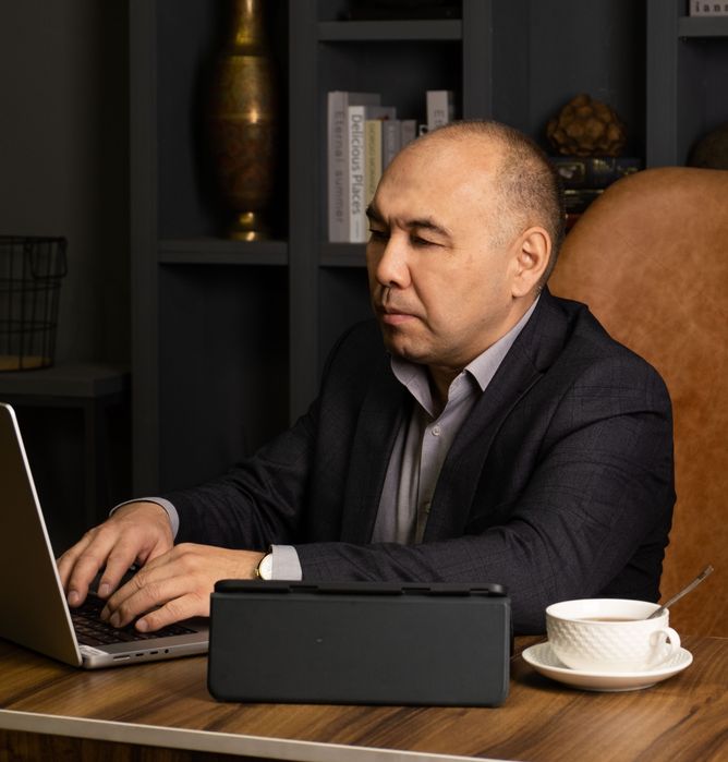 Адвокат. Юрист. Представительство в судах. Защита в уголовном деле.