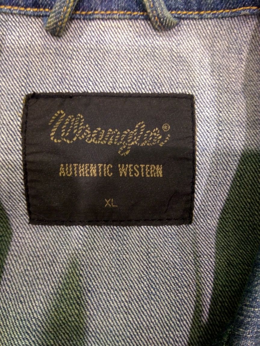 Джинсовые куртки "Wrangler"