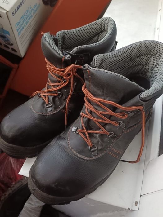 Сапоги мужские 43 размер!