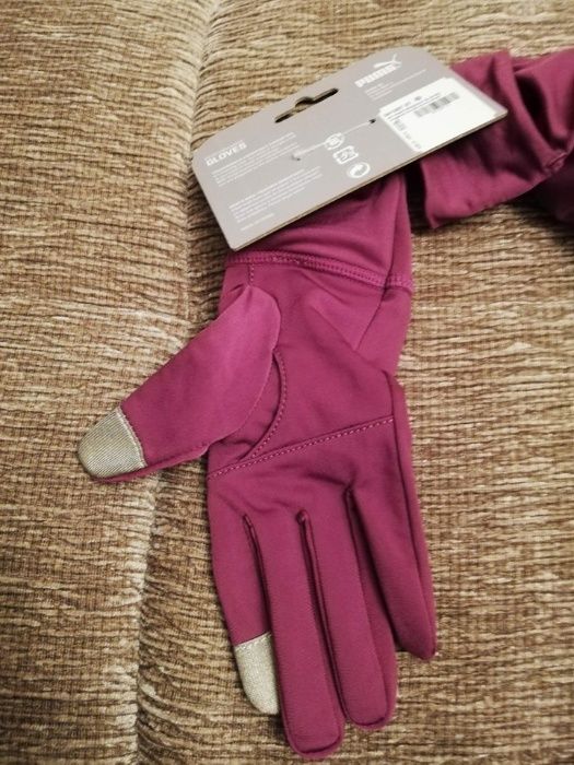 с етикета ръкавици Puma M-L размер