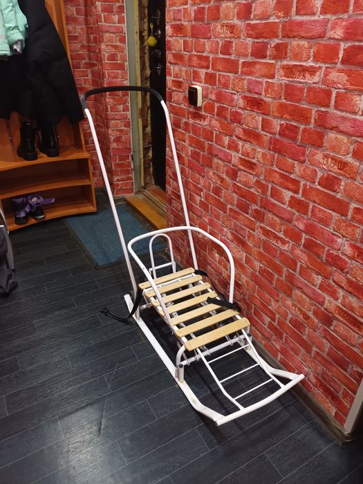 Санки новые детские