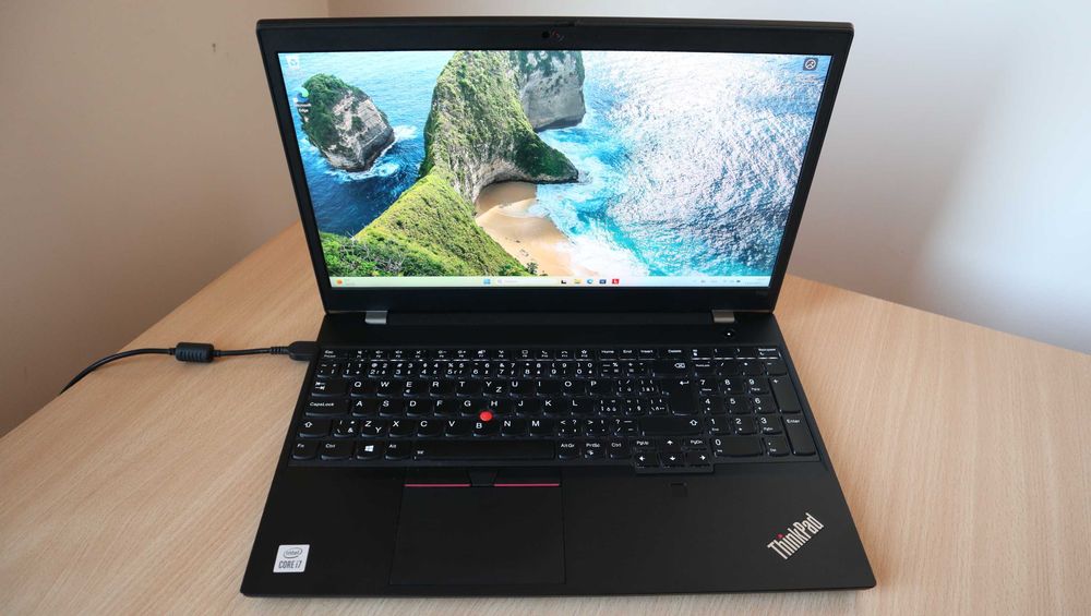 Lenovo ThinkPad T15p NVIDIA GTX 1050 4K/ i7 10750H / 512GB NVMe / 32GB