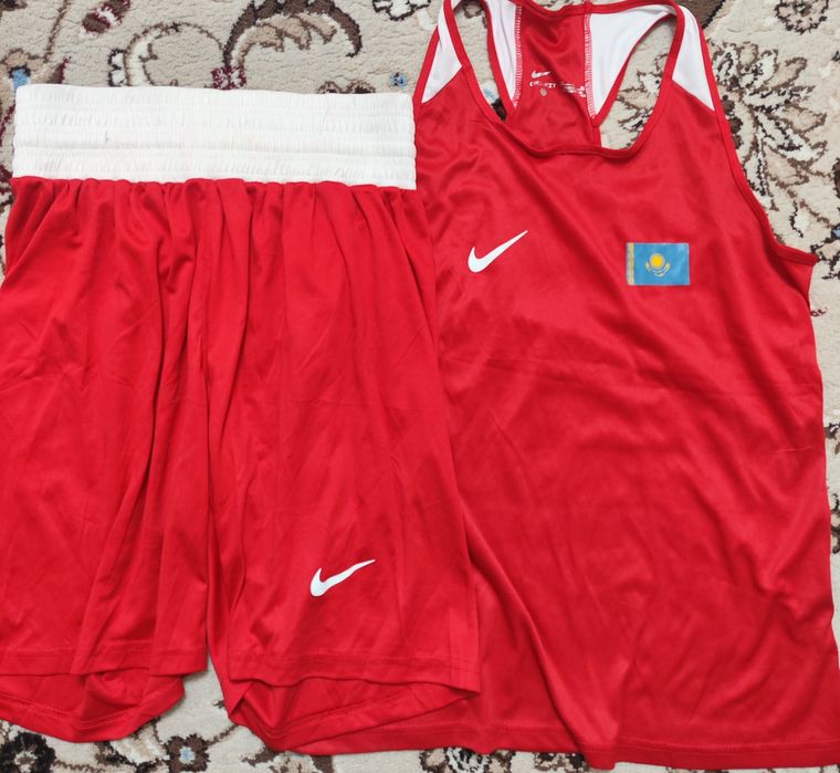 Продам боксерскую форму размер XL