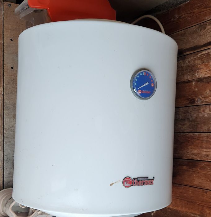 Продам Титан водонагреватель